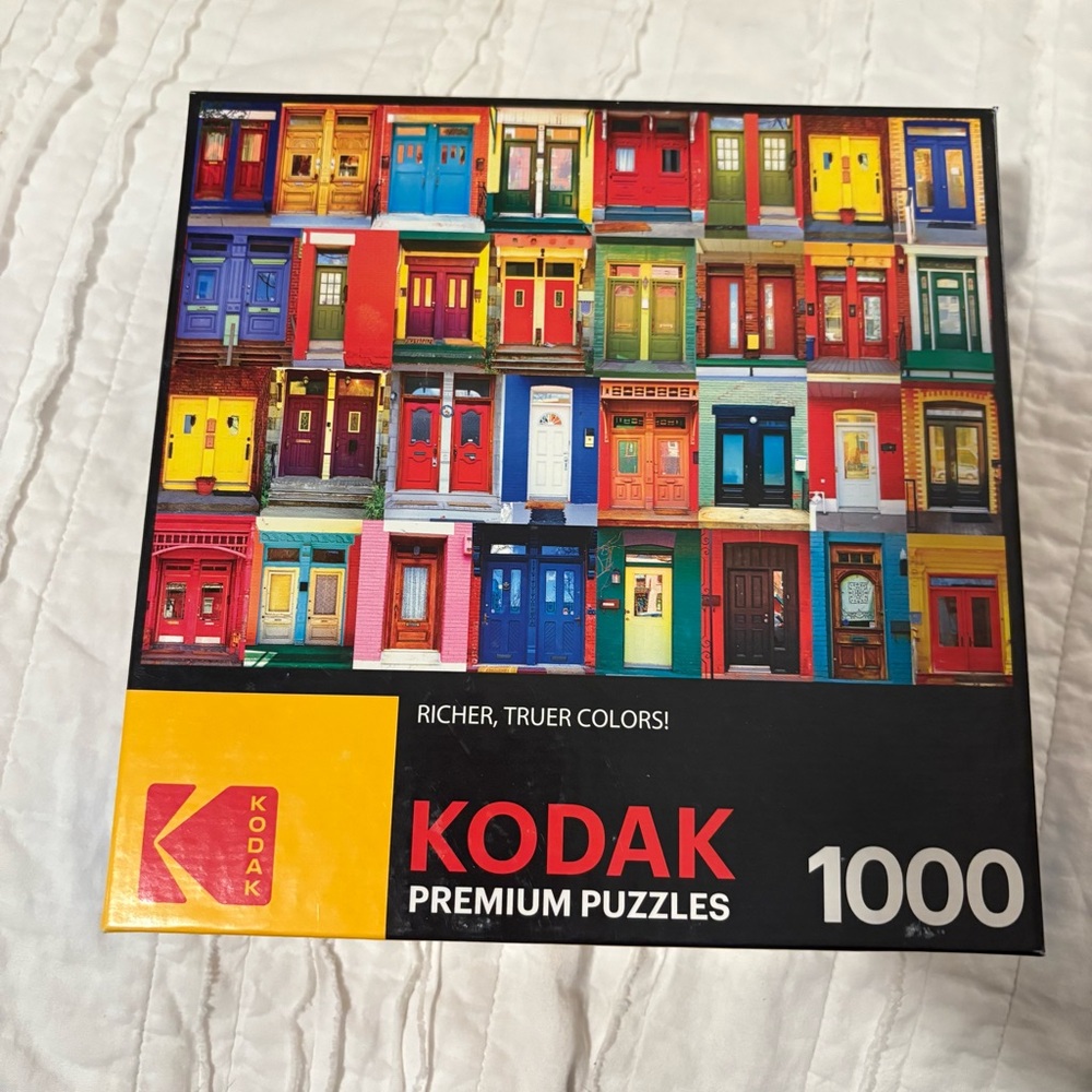 Kodak 1,000 piece puzzle - doors